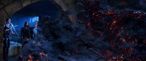 Фото - Орудия смерти: Город костей: 600x251 / 41.8 Кб