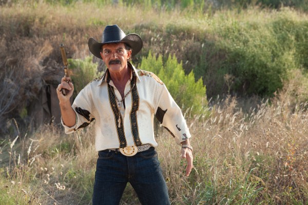 Фото - Мачете убивает: 600x400 / 80.41 Кб