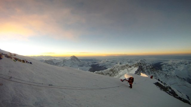 Фото - : 640x360 / 27 Кб