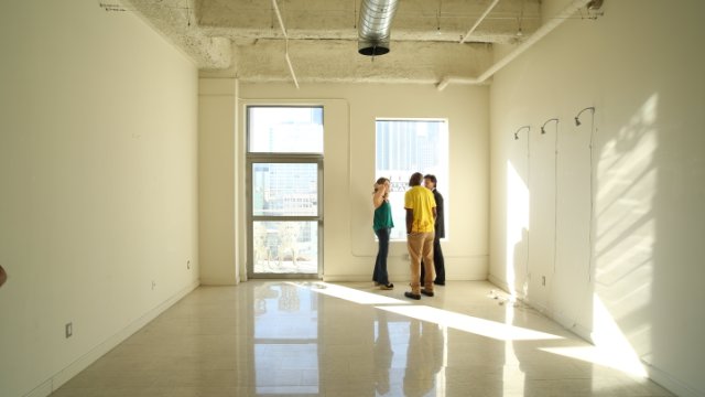 Фото - Chapter One: 640x360 / 28 Кб