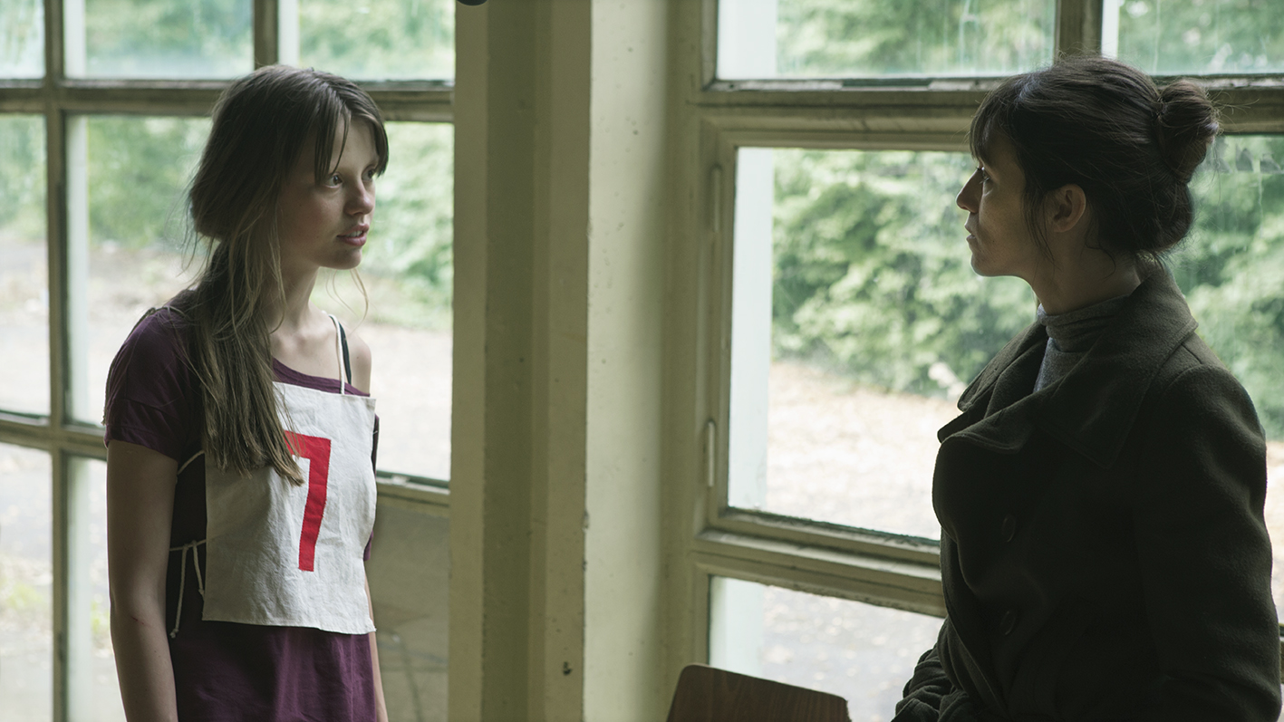 Фото - Нимфоманка: Часть 1: 1417x797 / 585.1 Кб