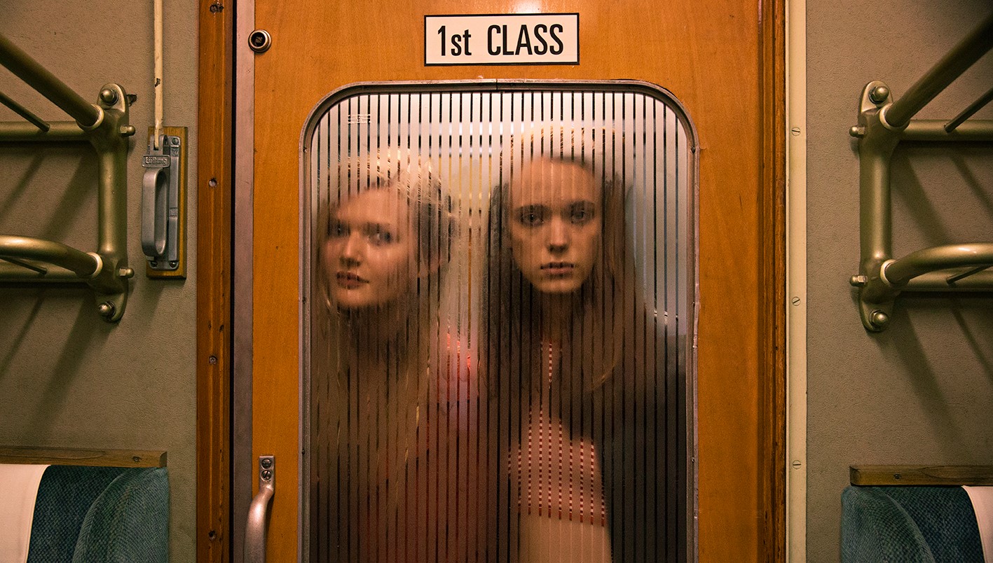 Фото - Нимфоманка: Часть 1: 1417x804 / 332.41 Кб