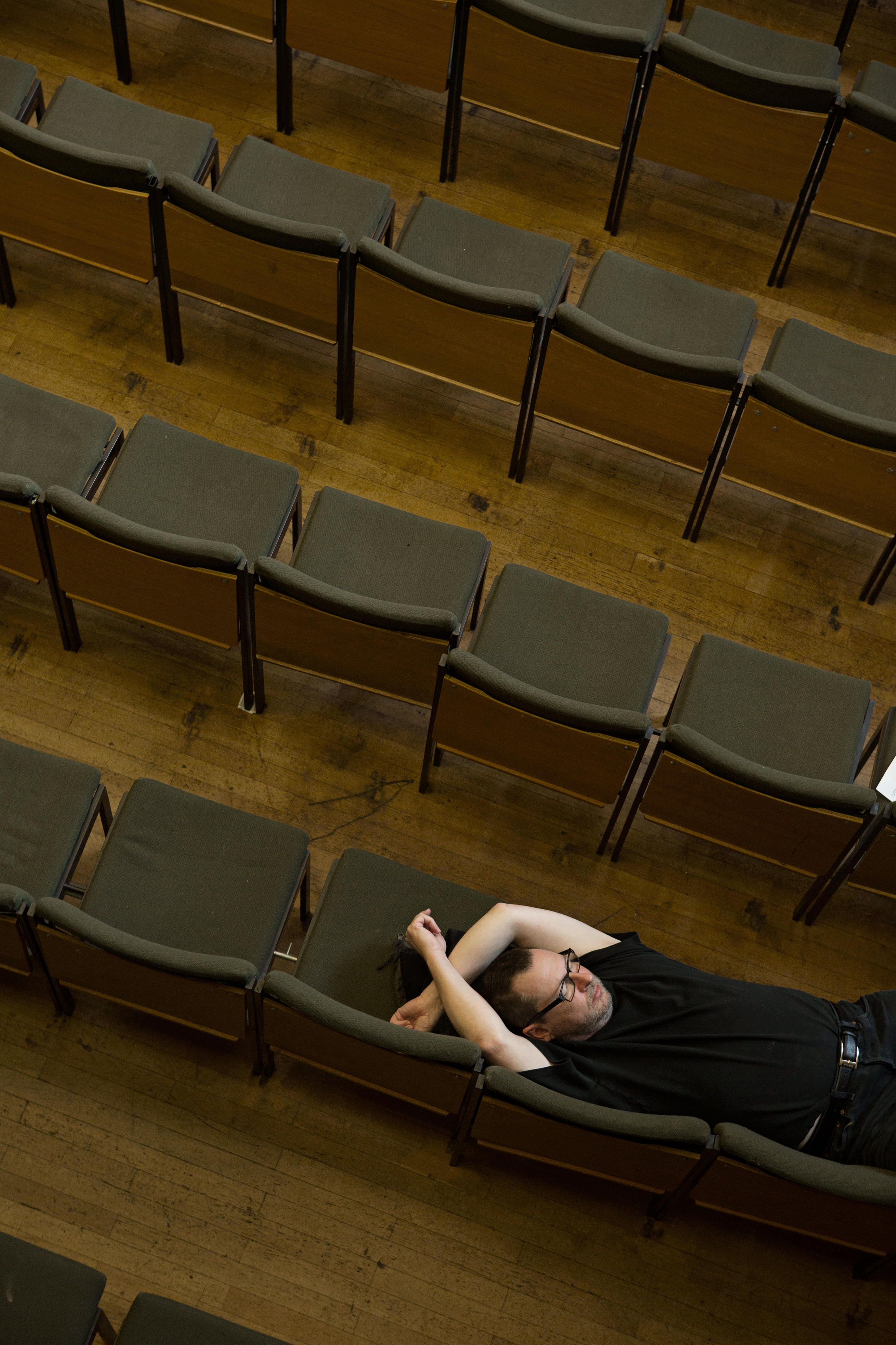 Фото - Нимфоманка: Часть 1: 2756x4134 / 1601.3 Кб