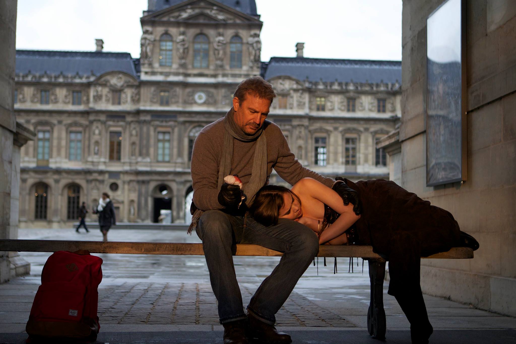 Фото - Три дня на убийство: 2048x1365 / 214.76 Кб