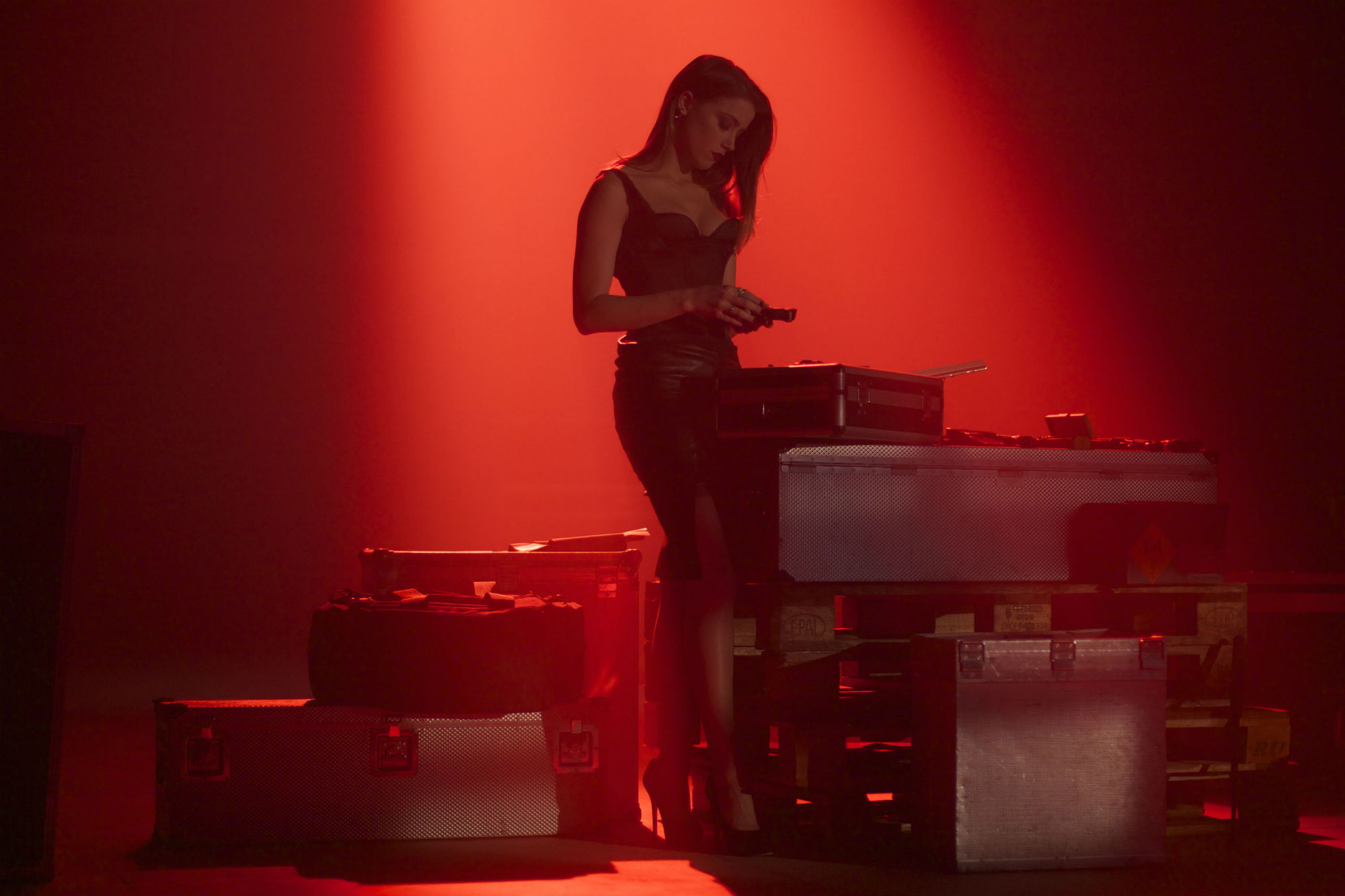 Фото - Три дня на убийство: 2000x1333 / 221.37 Кб