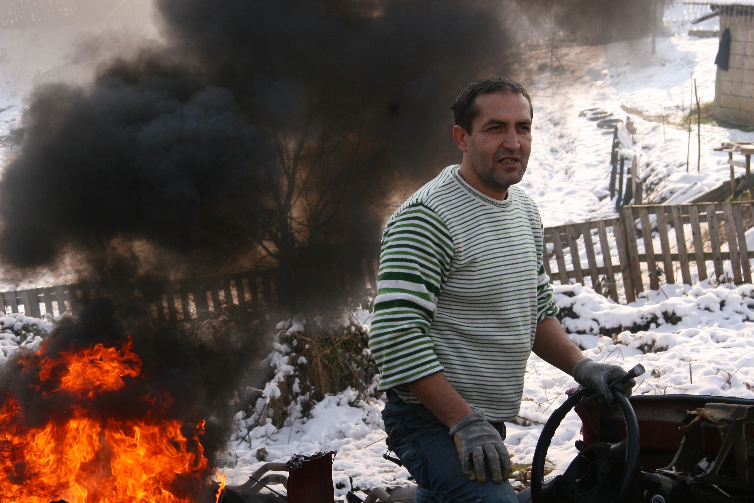 Фото - Эпизод из жизни сборщика железа: 2544x1696 / 769.49 Кб