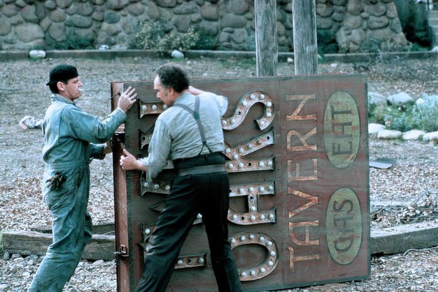 Фото - Почтальон всегда звонит дважды: 900x600 / 110.5 Кб