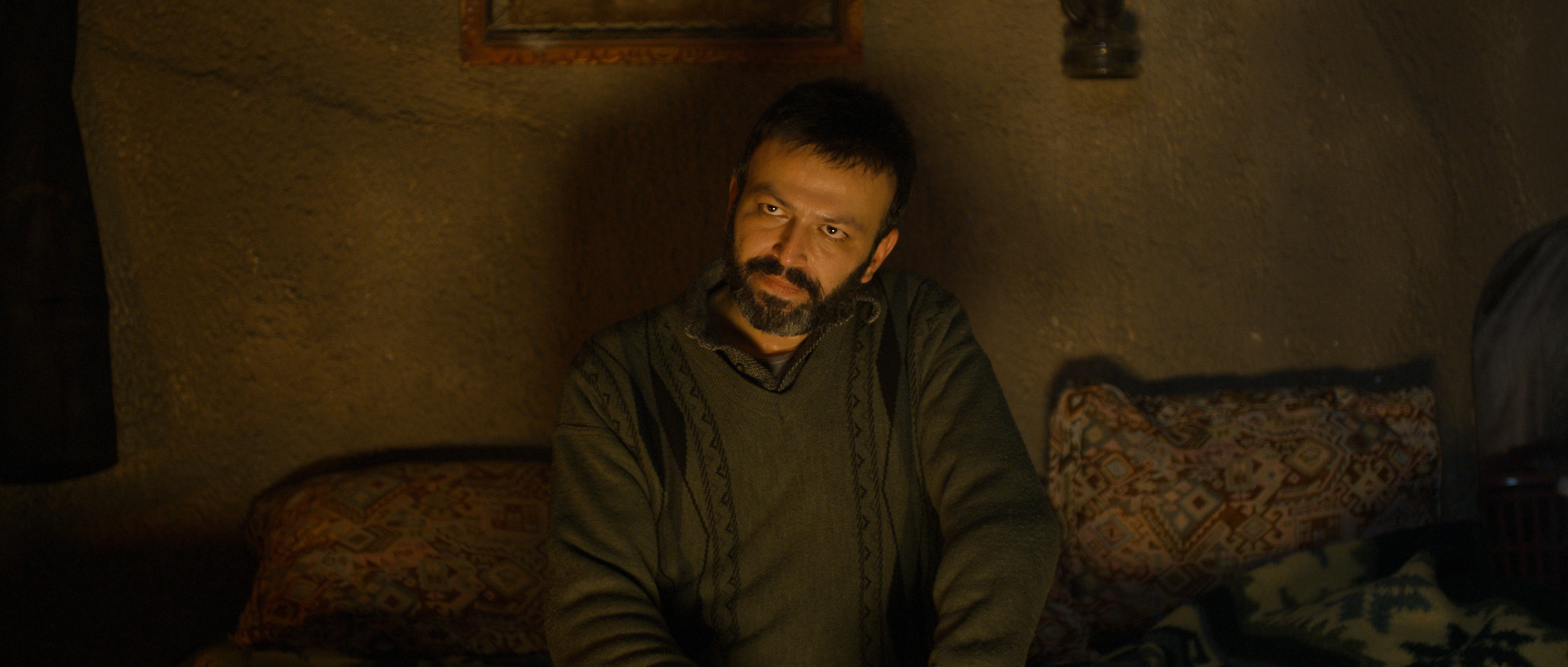 Фото - Зимняя спячка: 4096x1742 / 847.77 Кб