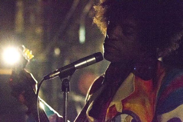 Фото - Джими Хендрикс: 640x427 / 83 Кб