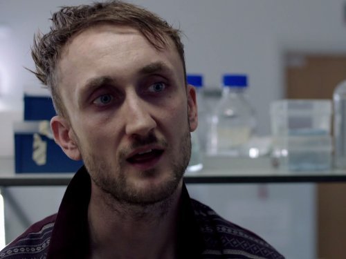 Фото - Шерлок: 500x375 / 24 Кб