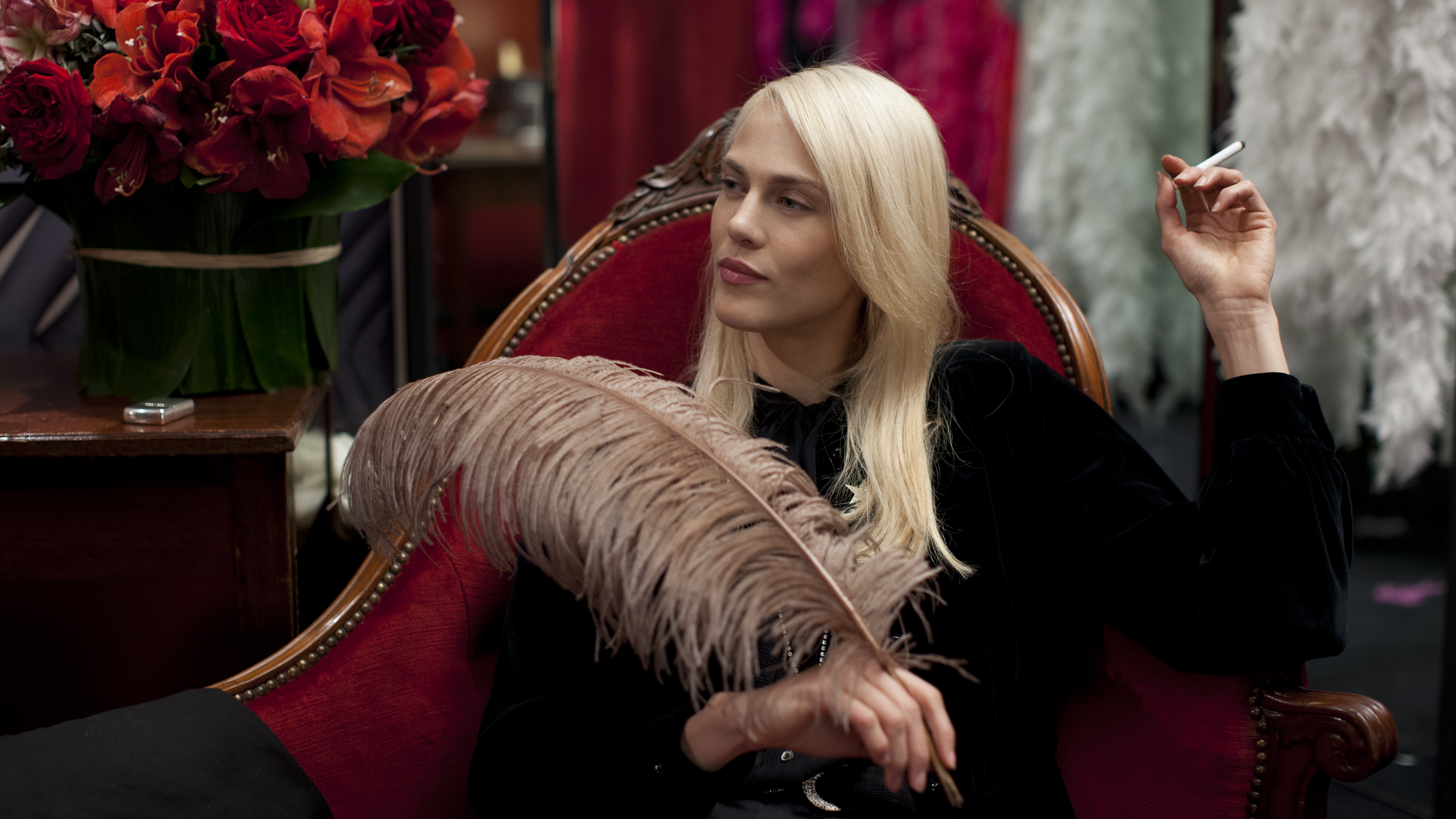 Фото - Сен-Лоран. Стиль это я: 5473x3079 / 9243.72 Кб