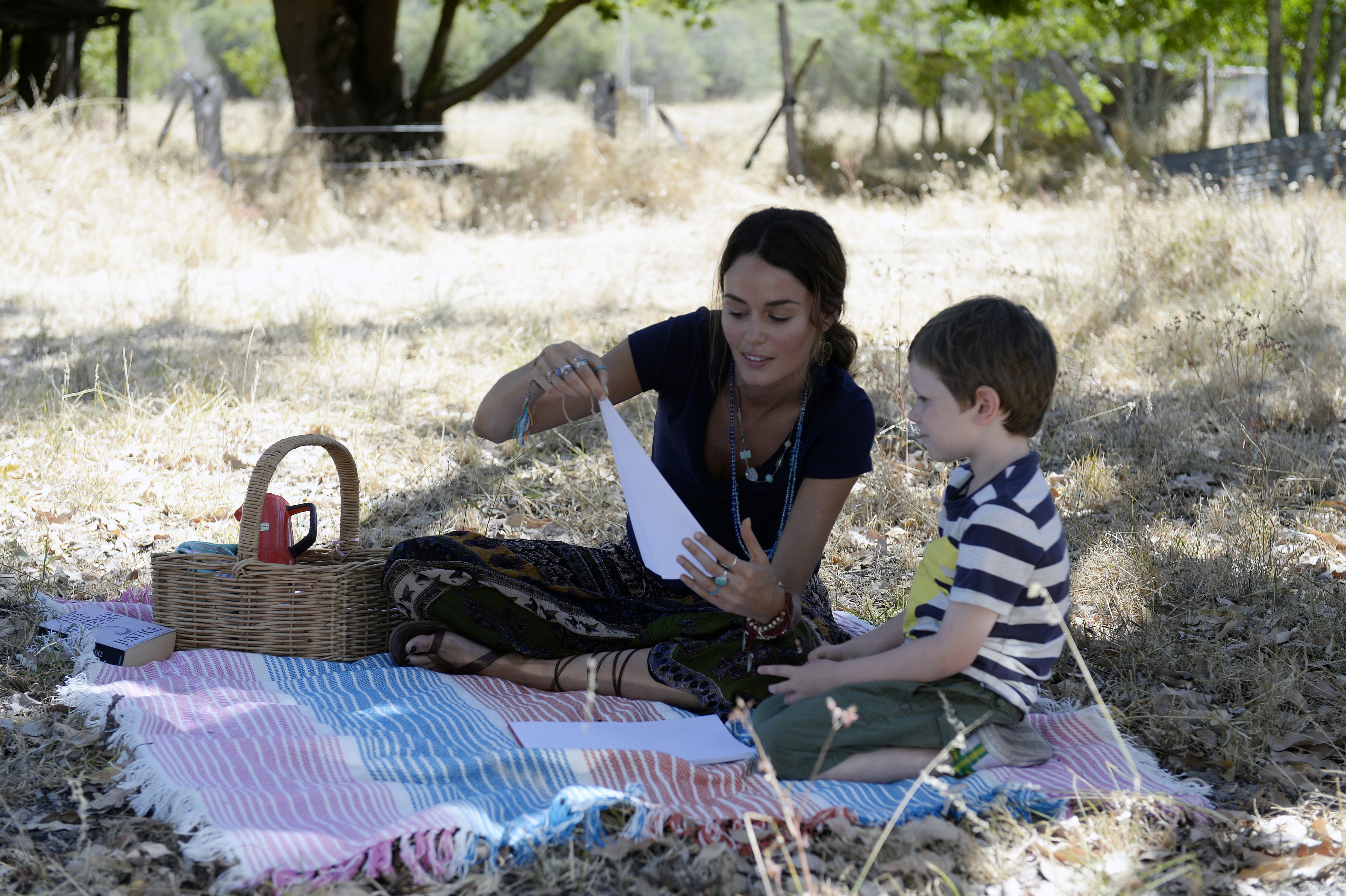 Фото - Бумажные самолетики: 4928x3280 / 3847.13 Кб