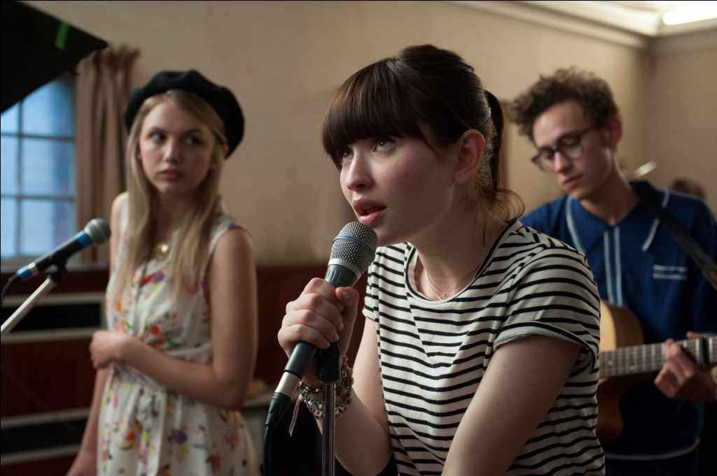 Фото - Боже, помоги девушке: 1024x681 / 334.31 Кб