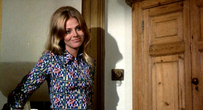 Фото - Плетеный человек: 704x384 / 201.35 Кб