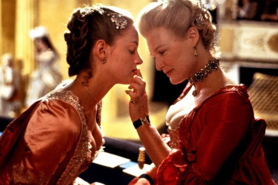 Фото - Опасные связи: 900x600 / 70.49 Кб