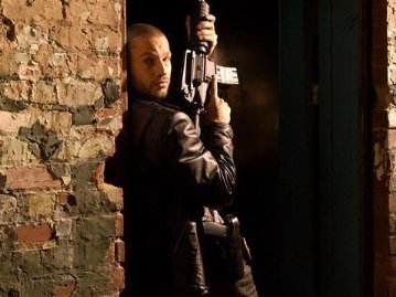 Фото - Под прикрытием: 359x269 / 25 Кб