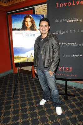 Фото - Под одной луной: 266x400 / 29 Кб