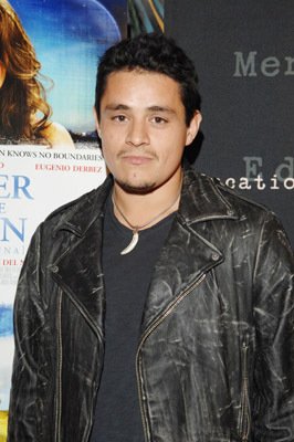 Фото - Под одной луной: 266x400 / 27 Кб