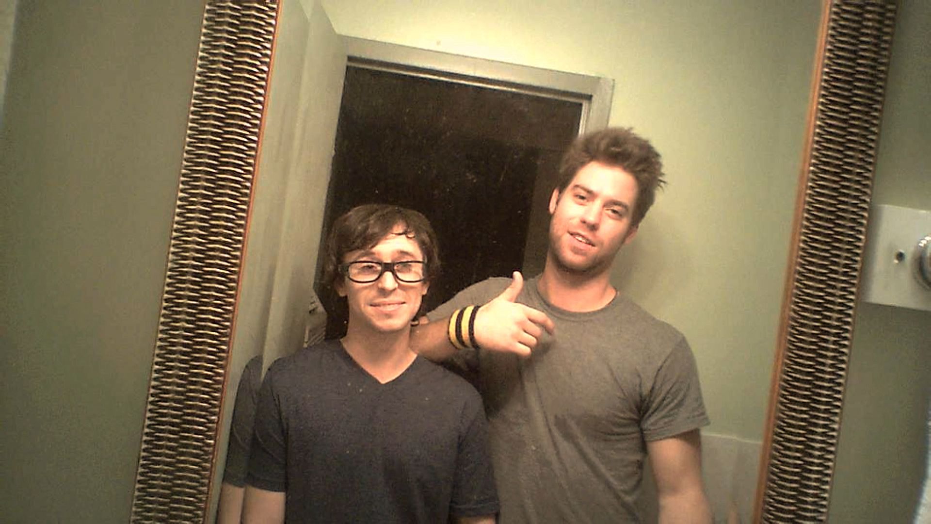 Фото - З/Л/О: 1920x1080 / 212.39 Кб