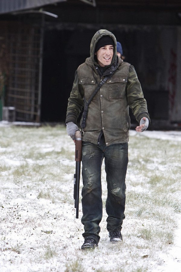 Фото - 12 обезьян: 600x900 / 120.02 Кб