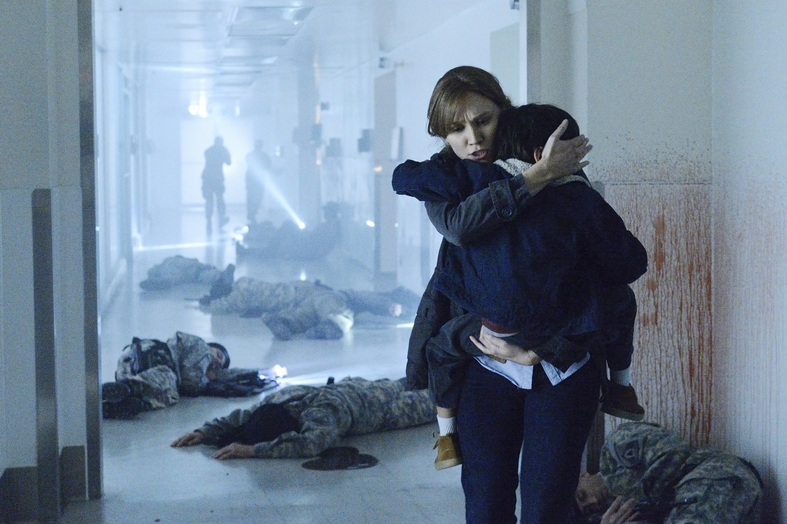 Фото - 12 обезьян: 2560x1704 / 953.8 Кб