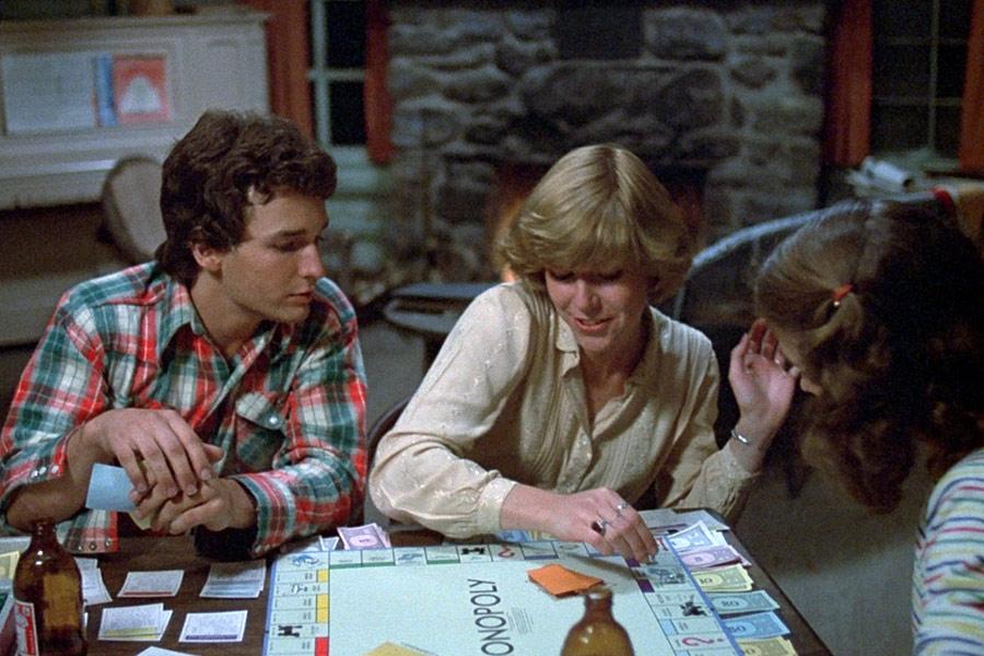 Фото - Пятница, 13-е: 900x600 / 91.16 Кб