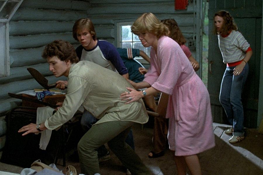 Фото - Пятница, 13-е: 900x600 / 74.3 Кб