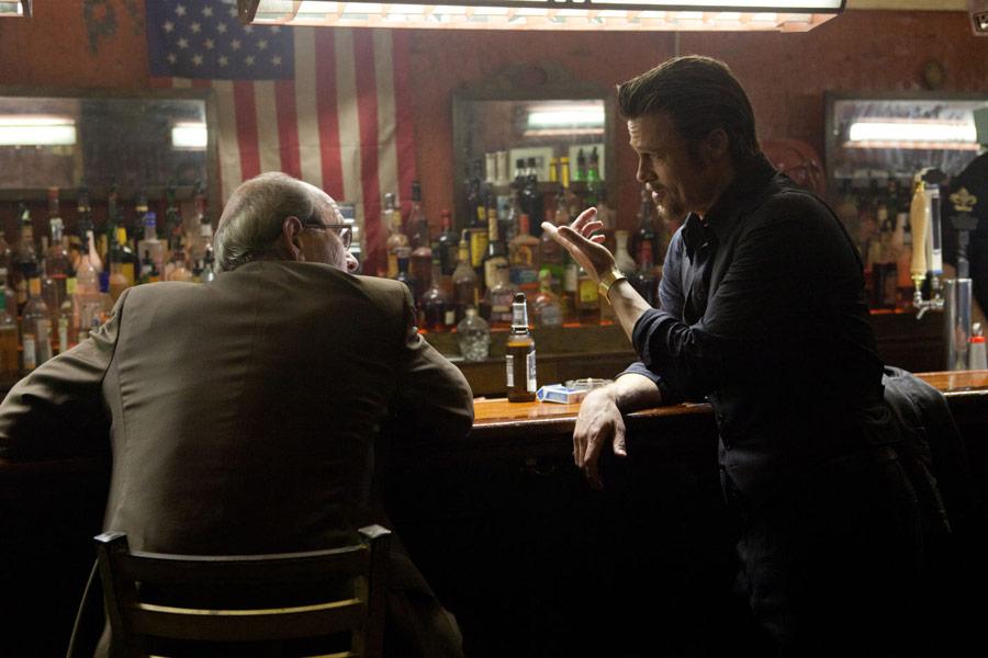 Фото - Ограбление казино: 900x600 / 58.57 Кб