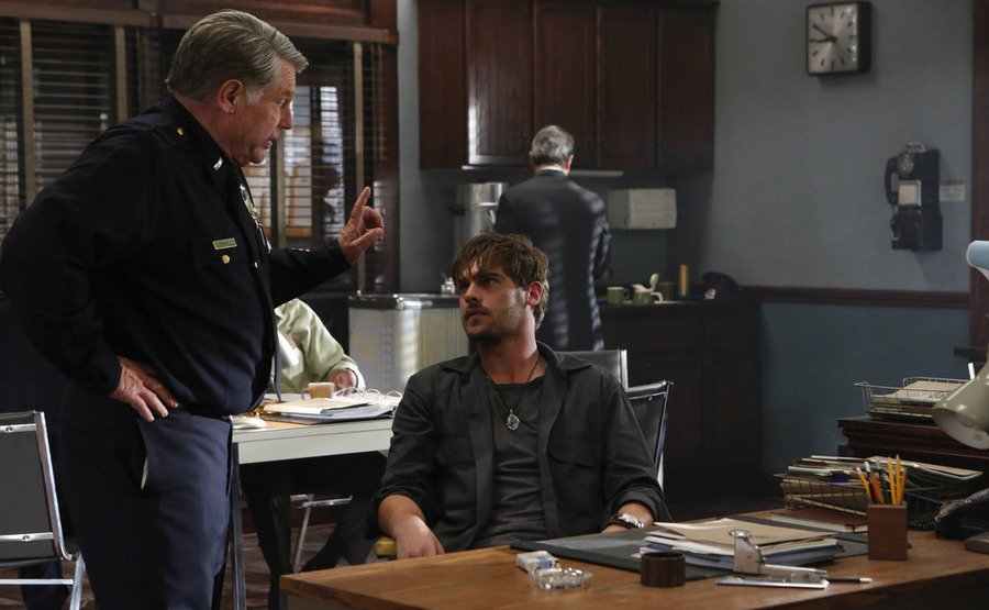 Фото - Водолей: 900x555 / 80.08 Кб