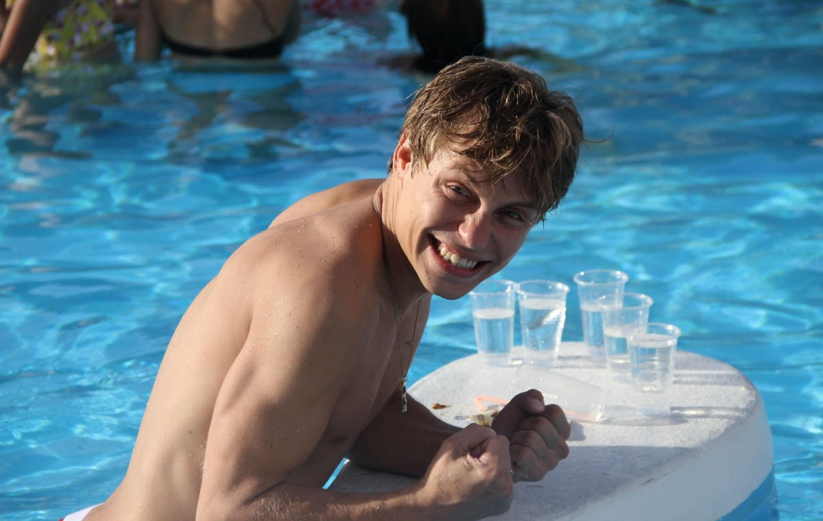 Фото - Женщины против мужчин: 1200x760 / 432.81 Кб