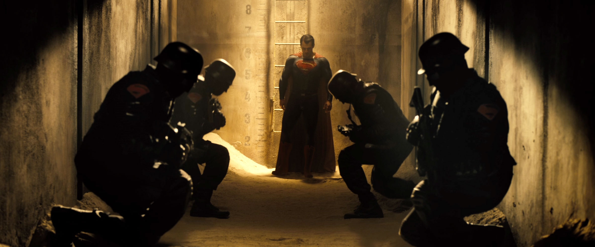 Фото - Бэтмен против Супермена: На заре справедливости: 2392x992 / 227.37 Кб