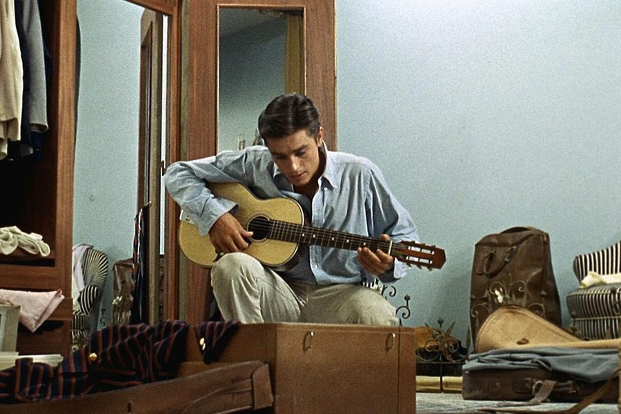 Фото - На ярком солнце: 900x600 / 90.77 Кб