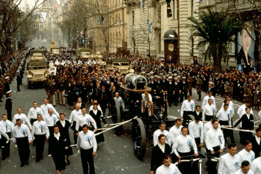 Фото - Эвита: 850x567 / 204.43 Кб