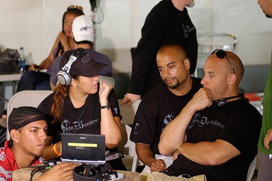 Фото - Бандиты: 535x356 / 37.34 Кб