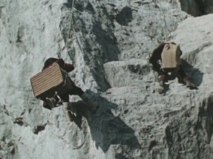 Фото - Смок и малыш: 704x528 / 67.03 Кб