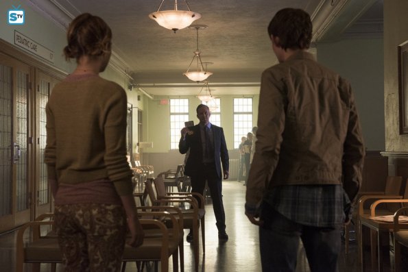 Фото - Герои: Возрождение: 595x397 / 41.22 Кб