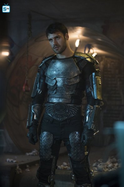 Фото - Герои: Возрождение: 397x595 / 33.02 Кб