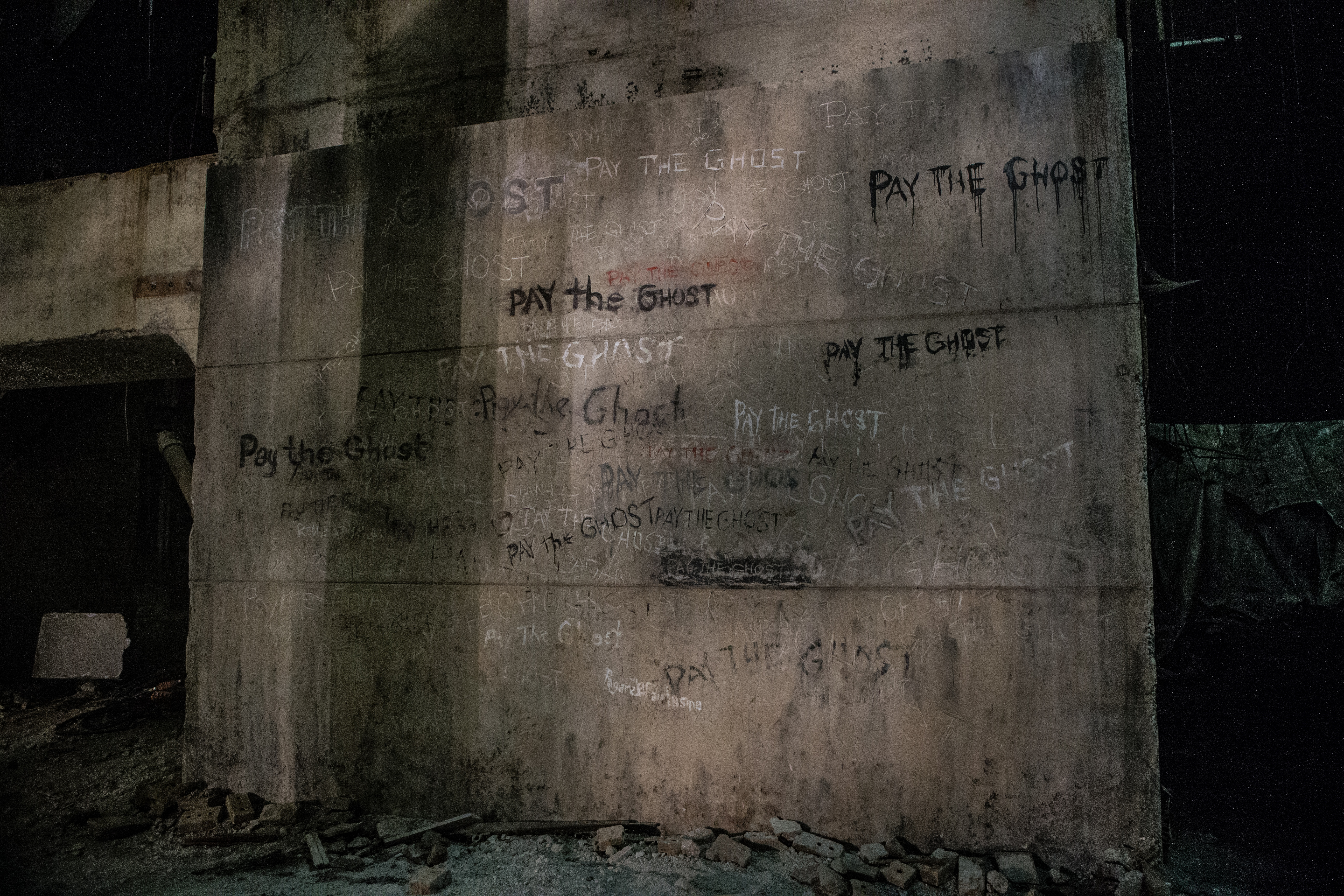 Фото - Врата тьмы: 5184x3456 / 10225.88 К