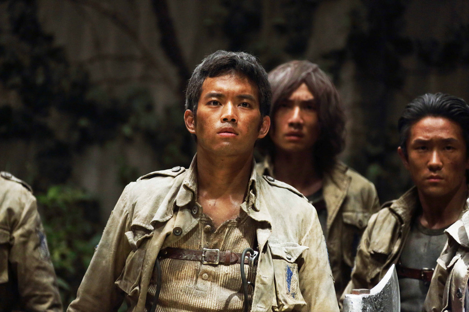 Фото - Атака титанов. Фильм второй: Конец света: 1500x1000 / 436.71 Кб