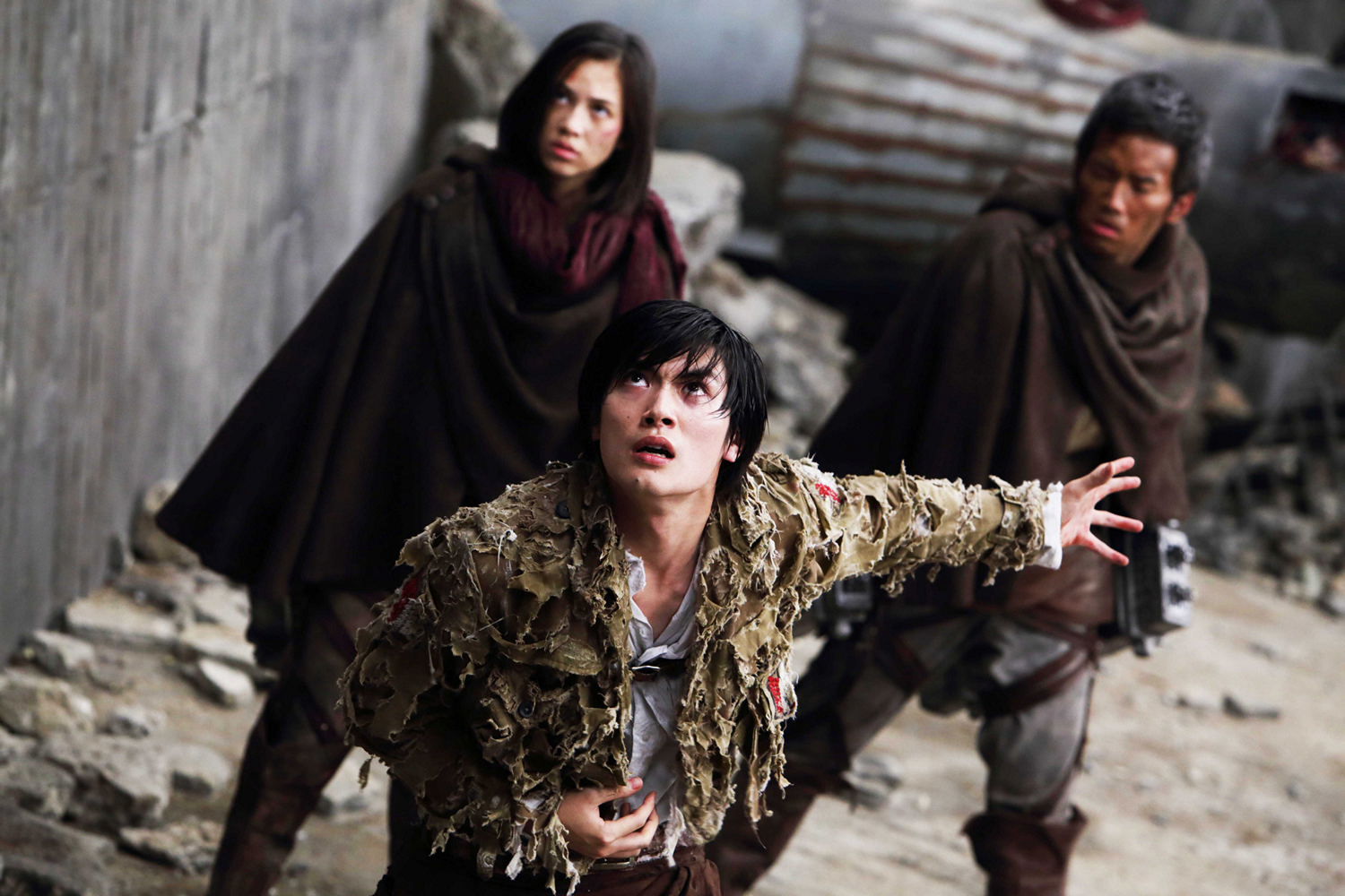 Фото - Атака титанов. Фильм второй: Конец света: 1500x1000 / 442.31 Кб