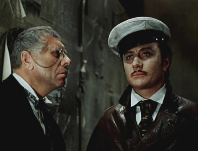 Фото - 12 стульев: 672x512 / 42.01 Кб