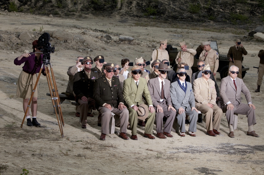 Фото - Столетний старик, который вылез в окно и исчез: 1024x682 / 615.08 Кб