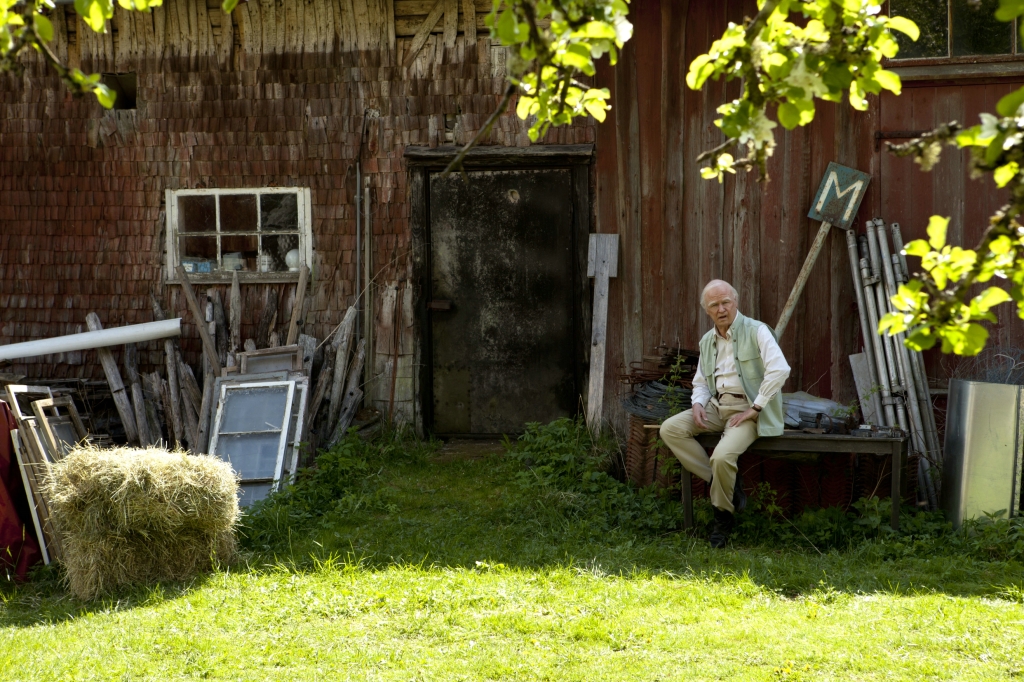 Фото - Столетний старик, который вылез в окно и исчез: 1024x682 / 677.77 Кб