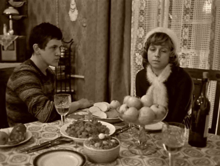 Фото - Пять вечеров: 720x544 / 87.97 Кб