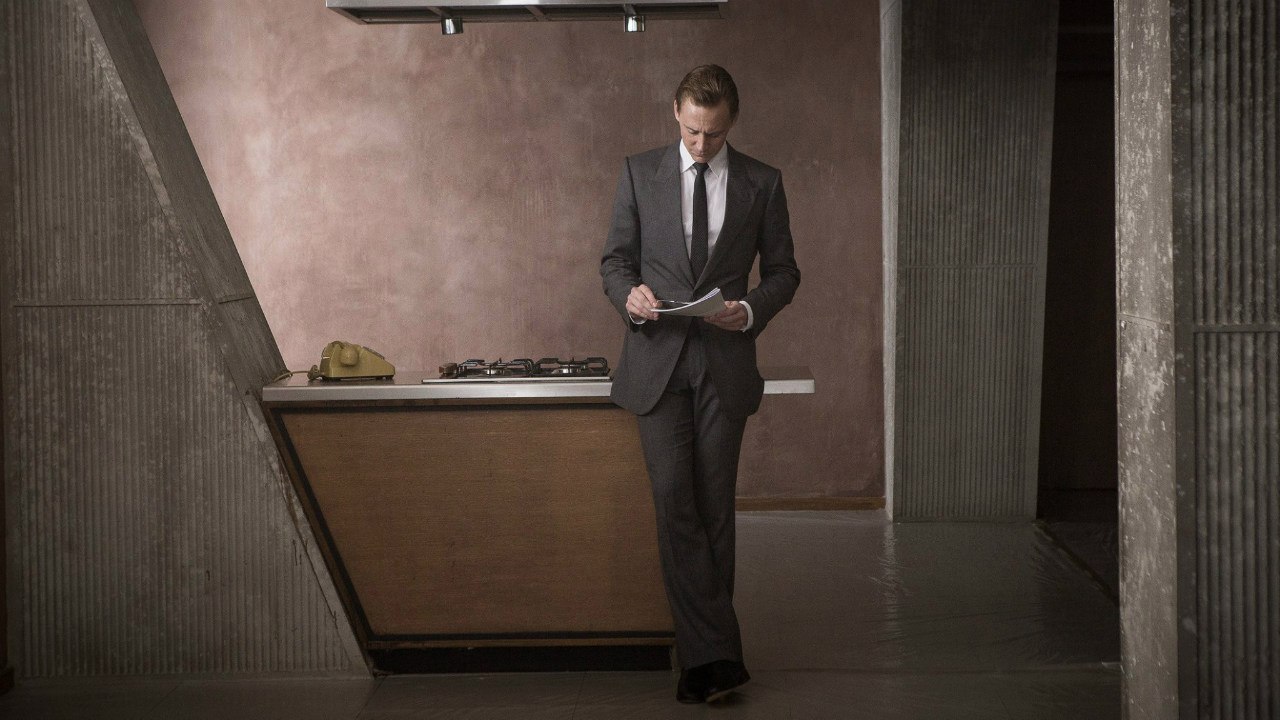 Фото - Высотка: 1280x720 / 154.43 Кб