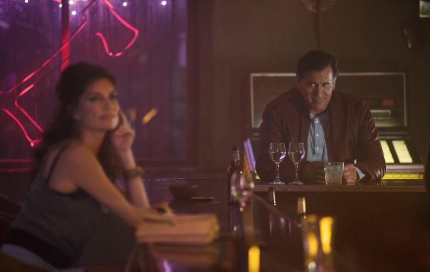 Фото - Эш против Зловещих мертвецов: 850x538 / 75.6 Кб