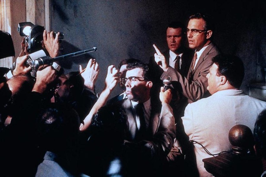 Фото - Джон Ф. Кеннеди. Выстрелы в Далласе: 850x567 / 117.25 Кб