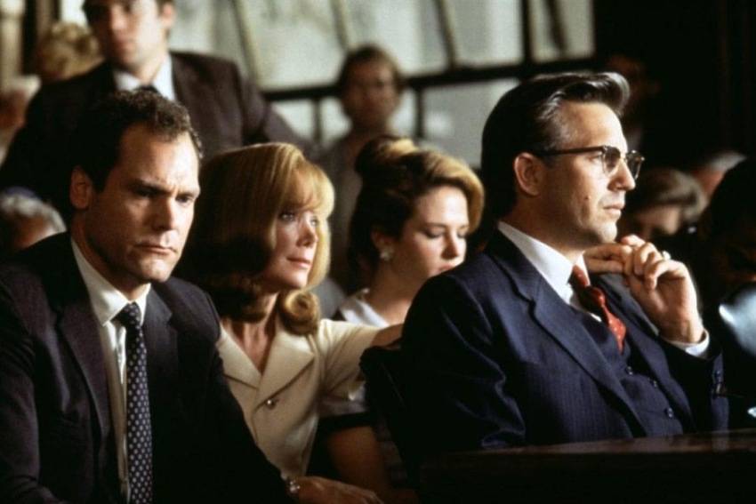 Фото - Джон Ф. Кеннеди. Выстрелы в Далласе: 850x567 / 97.39 Кб