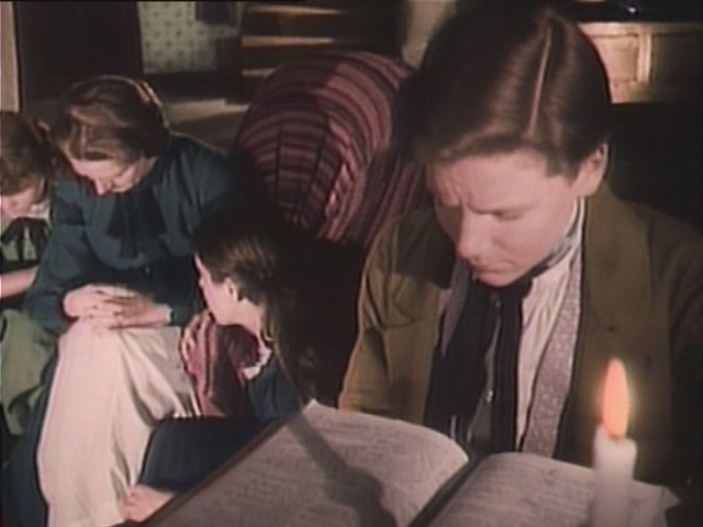 Фото - Рождественский гимн: 640x480 / 45.83 Кб