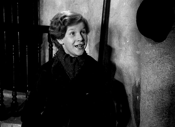 Фото - Рождественский гимн: 592x432 / 50.92 Кб